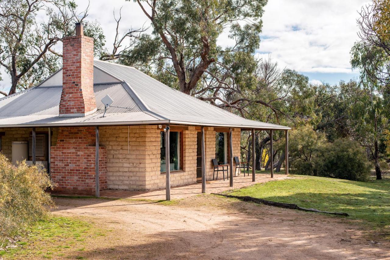 Grampians Pioneer Cottages Halls Gap Exterior photo